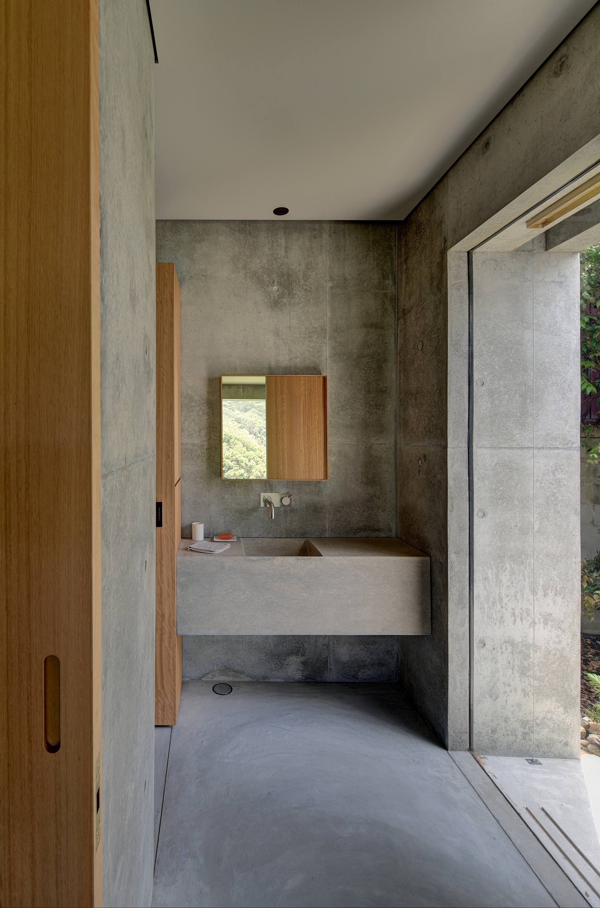 Balmoral Beach House, four concrete volumes across a sloping Sydney site